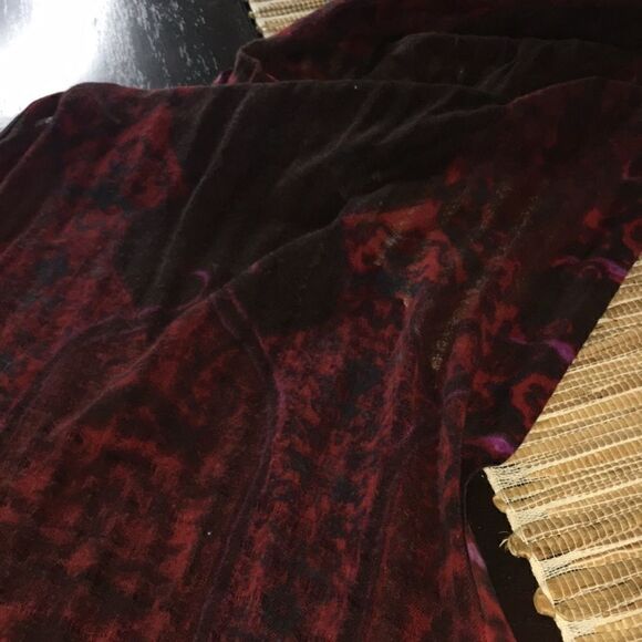 Lucky brand 100%wool scarf . Black, red, lavender - Picture 1 of 3
